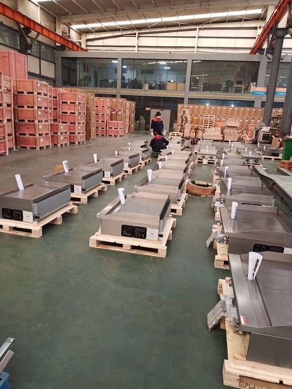 36 Inch 3 Burners Commercial G - огляд і ціна Commercial Kitchen Grill